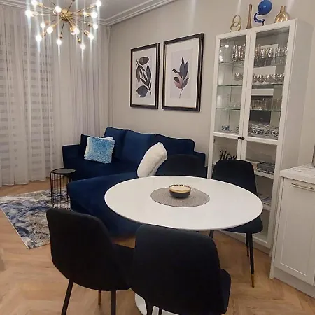 20 Minutes From Warsaw With Balcony By Renters Lejlighed