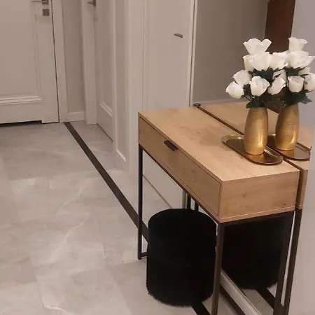 20 Minutes From Warsaw With Balcony By Renters Lejlighed *