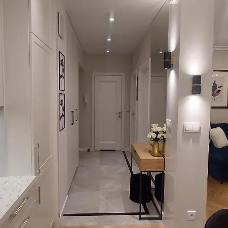 Lejlighed 20 Minutes From Warsaw With Balcony By Renters