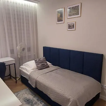 20 Minutes From Warsaw With Balcony By Renters Lejlighed *