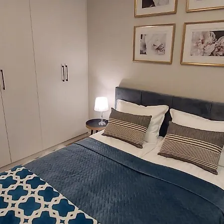 20 Minutes From Warsaw With Balcony By Renters *