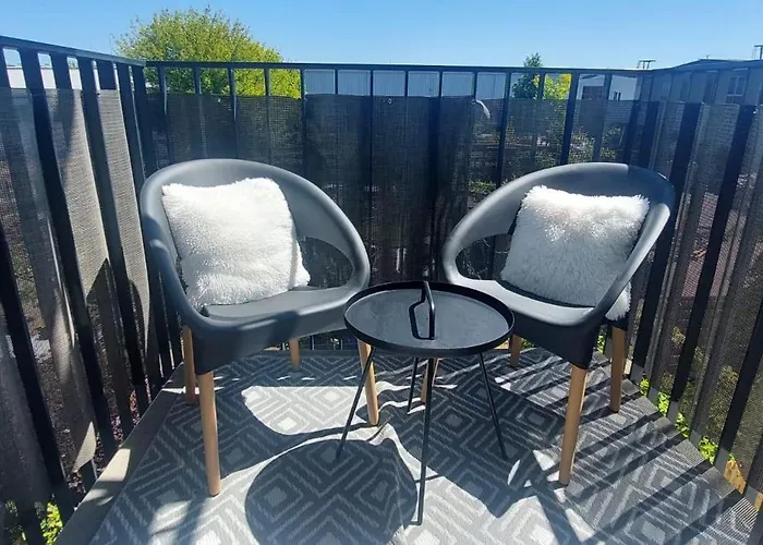 20 Minutes From Warsaw With Balcony By Renters Apartament Ozarow Mazowiecki